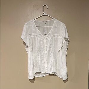 Maurice's Women's White Rayon Batwing Islet Blouse Size XL Lightweight